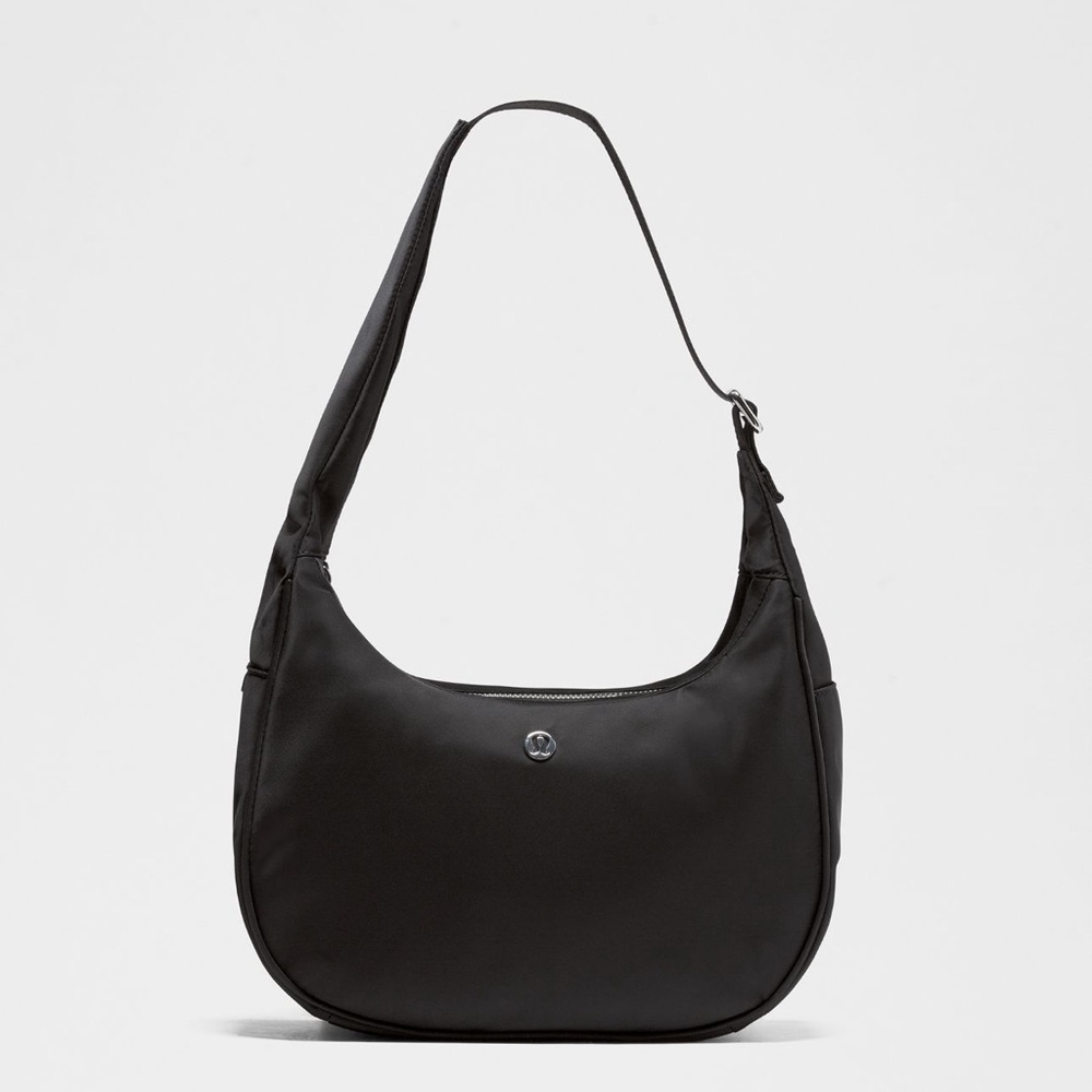 ✨ Lululemon City Essentials 4L Shoulder Bag ✨